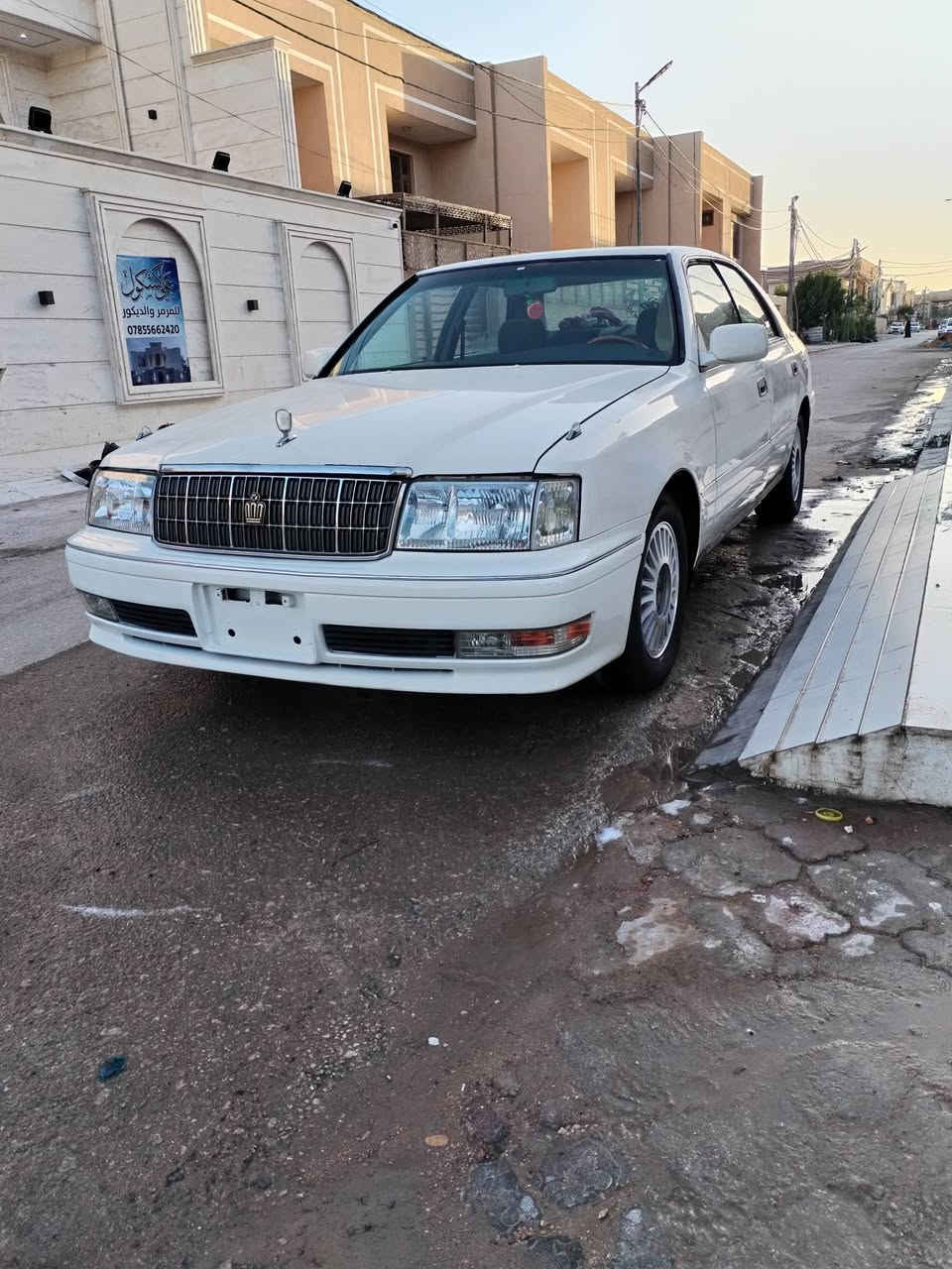 سلام عليكم راس ثور للبيع مديل 1996  رقم دولي جديد سياره جديده رقم الموبايل ***********
