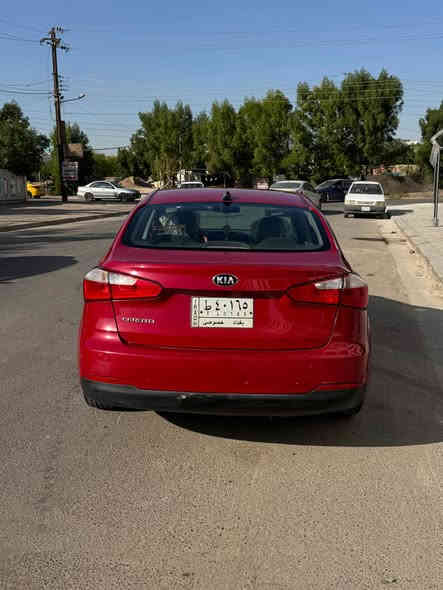 كيا سيراتو 2016 خليجي 
مكينه 1600
مواصفات عاديه
سياره كامله مابيها نقص
صبغ دعاميات وباب السائق فقط
ماشيه 100،000km
مكان السياره الحارثيه
للاستفسار اتصل
***********
السعر 12,000$ بيه مجال حك الجيه بغداد
