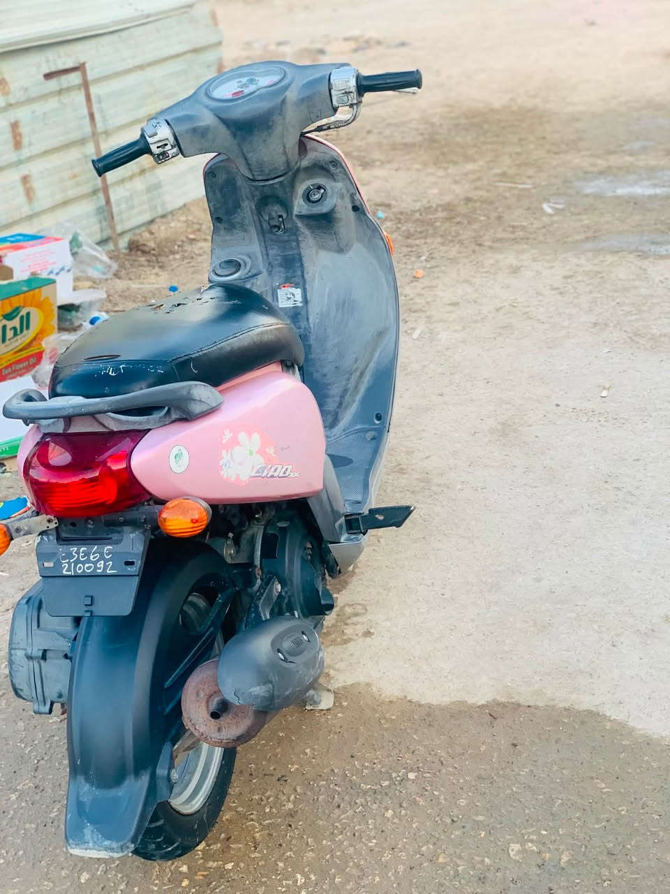فله للبيع سعر ٨٥٠ بيه مجال دراجه نضيفه مافتوحه
#الجميع
رقم مبايل ***********
