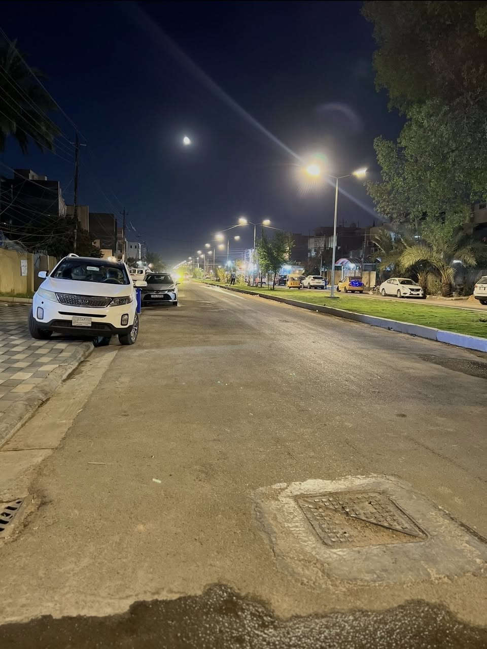 بيت 90 متر بناء حديث 2025  طابقين ونص يحتوي على استقبال وصالة داخليه و 4 غرف نوم و حمام عدد 2 
العنوان : الغزالية سايدين الدفاع المدني  للأستفسار الاتصال : ‭ ٠٧٧٧ ٢٢٦ ٤٣٩٤‬
