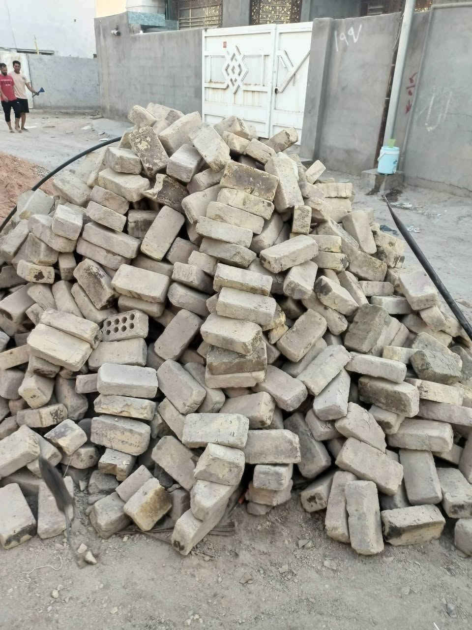 السلام عليكم ورحمه الله طابوك لبيع 2000طابوكه
المكان بابل ابو خستاوي سعر مناسب 
***********

