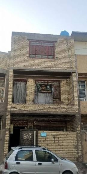 دار لبيع مساحه 50
في التراث شرطه خامس قرب جامع اديب الجميلي 
 يحتوي على 3غرف نوم وصاله ومطبخ وحمام
رقم؛ ***********
