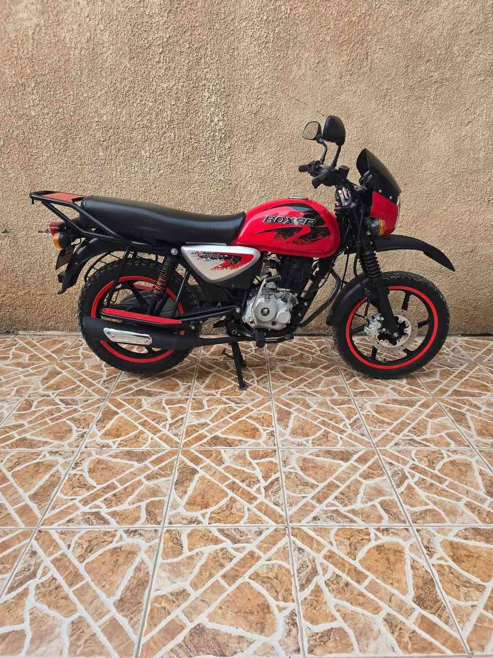 السلام عليكم شباب 
بوكسر للبيع
موديل 2021 
دراجه زيرو 
مكفوله كفاله عامه 
دراجه رقم وسنويه ديالى
 تحويل ثاني يوم 
مكاني ديالى خالص
 الشراي يتصل على هذا الرقم ***********
