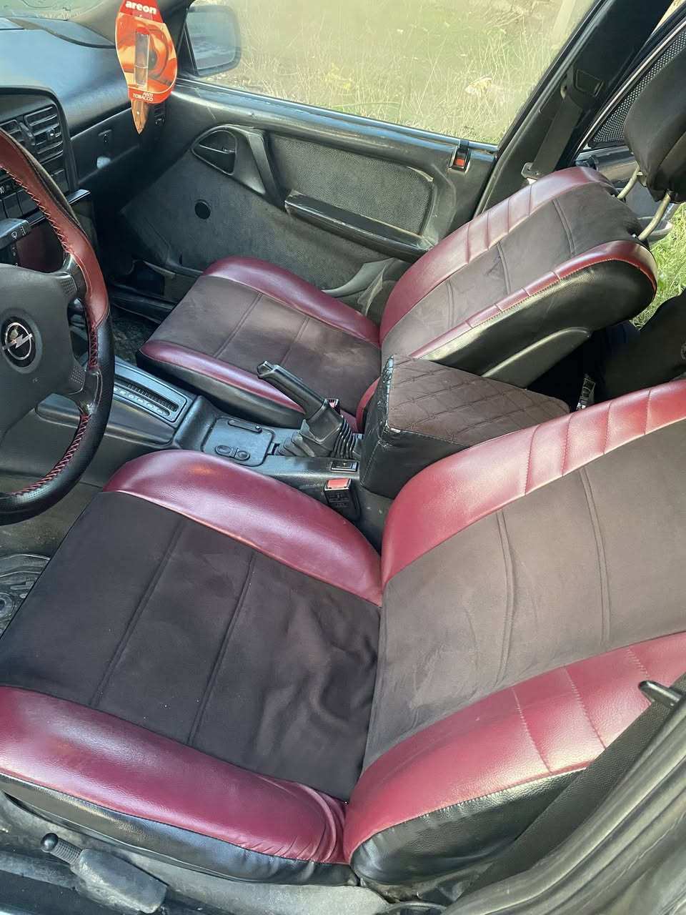 سلام عليكم اوبل اوميكا للبيع محرك 26 موديل91 كير محرك شرط صبغ جماليه بدون حادث شرط تحويل رقم نينوى مسطره الاماني عنوان السياره موصل برطلة  السعر 55 وبيها مجال للطيبين رقم الهاتف ***********        ***********
