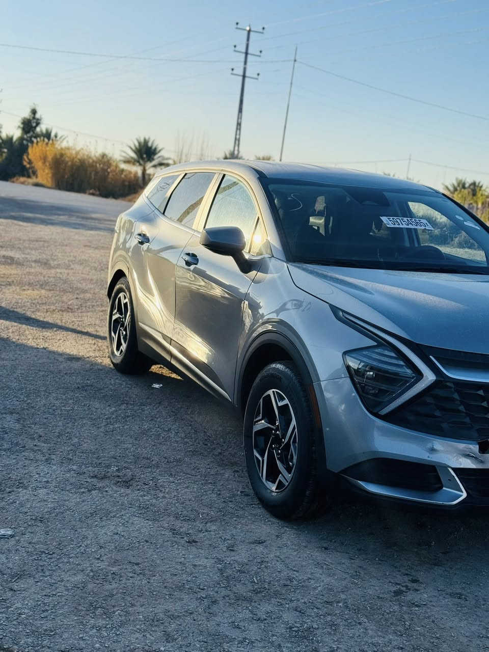 السلام عليكم كيا سبورتج ٢٠٢٥دخول جديد تترقم جميع المحافظات عدا الاقلم حادث فقط الجنطه ومبدل جنطه اصليه بدون صبغ السياره مواصفات السياره عاديه سويج مو بصمه شاشه متصله تحديد مسار حساس كامره خلفيه رادار امامي  للبيع للاستفسار الاتصال ***********
