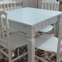 ميز طعام • ٤ كراسي • شارع فلسطين