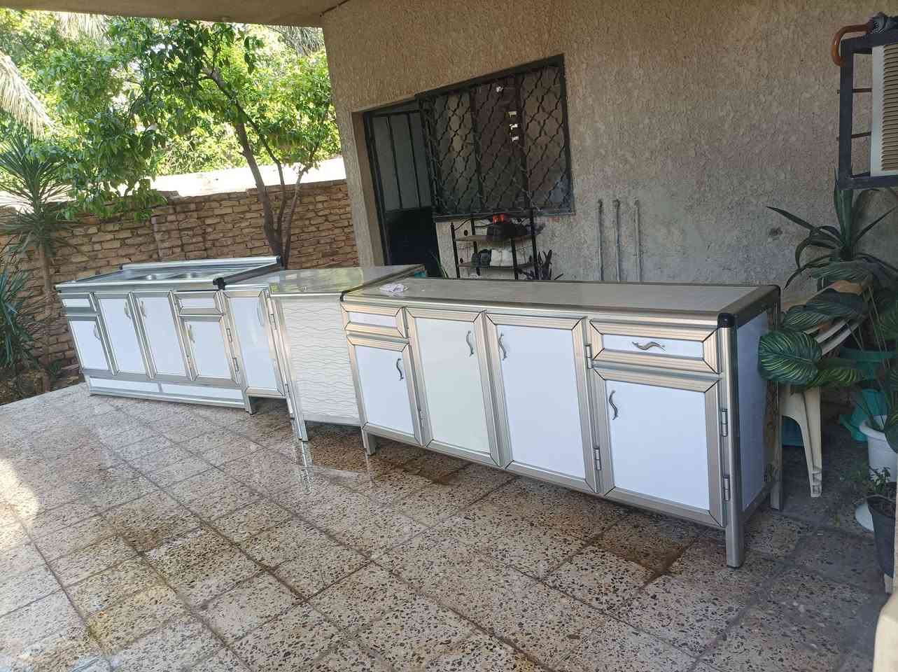 كاونترات للبيع 3 قطع
قطعه  2 م 
قطعة 190 
زاوية 120 

للتواصل خاص او ***********
