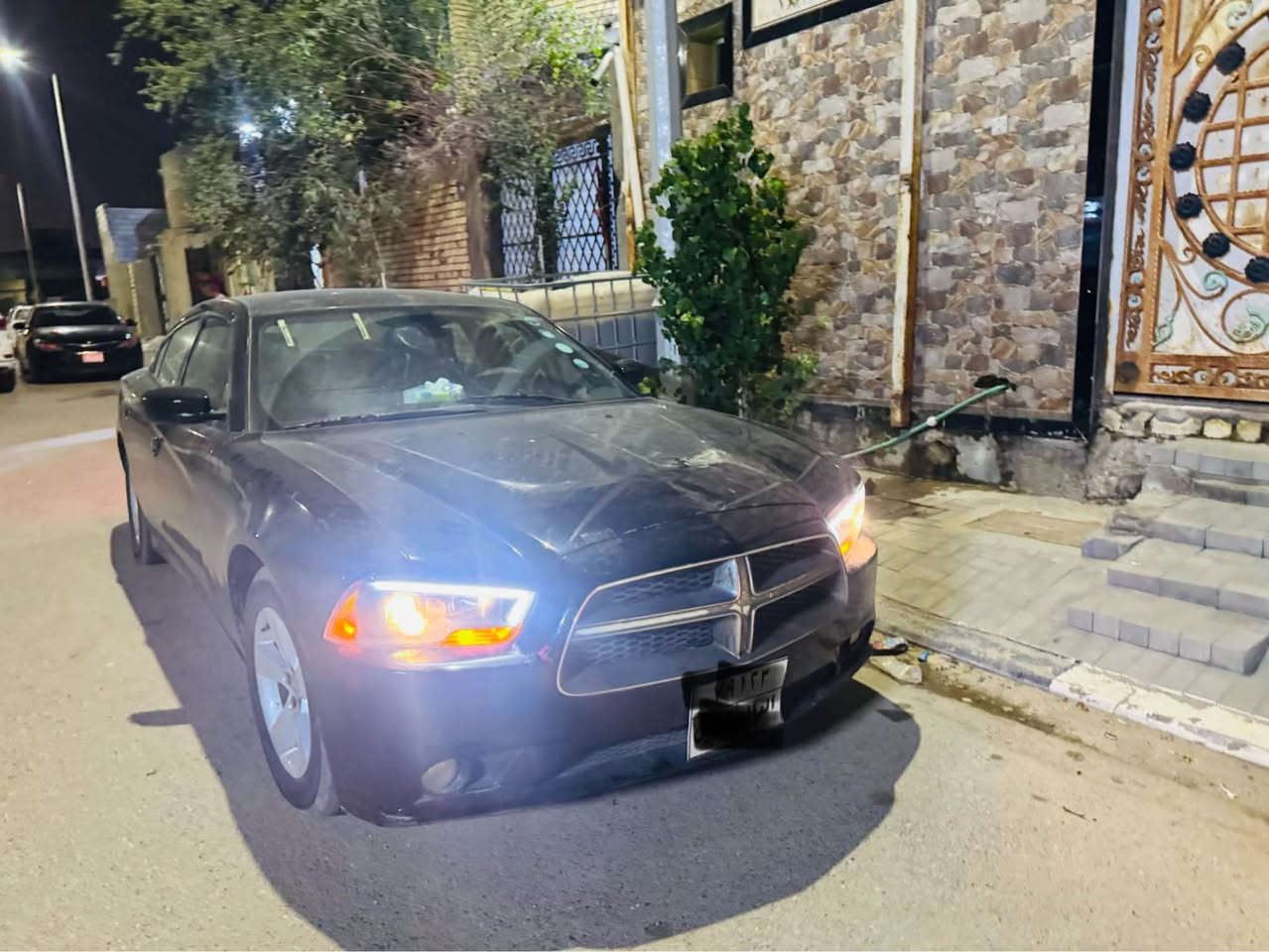 سلام عليكم للبيع فقط جارجر 2014 ادوات ادوات محرك 5.7 كير محرك جدد تخم تاير حداديه جديده من الطول لطول تبريد ثلج سياره حلوه وما ناقصه شي سعره 39 قفل من الأخير بدون عمله وسعره بتراب الفلوس مكاني بصره 
*********** البصرة, العراق
