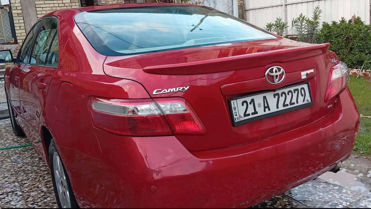 للبيع فقط. نقد.    تؤيؤتا كامري 2007 خليجيه. 

السياره شرط الفحص. بدون صبغ. بدون تبديل.  

مكانين تعديل بارد. + كم شخط مكحلات.  ميبينن

سياره حيل حلوه. محرك 2400 رقم سليمانيه. 
.
***********.       المكان بغداد. سعر مناسب.  

90 وبيها مجال حك جيه.   محرك كير مكفولات.
