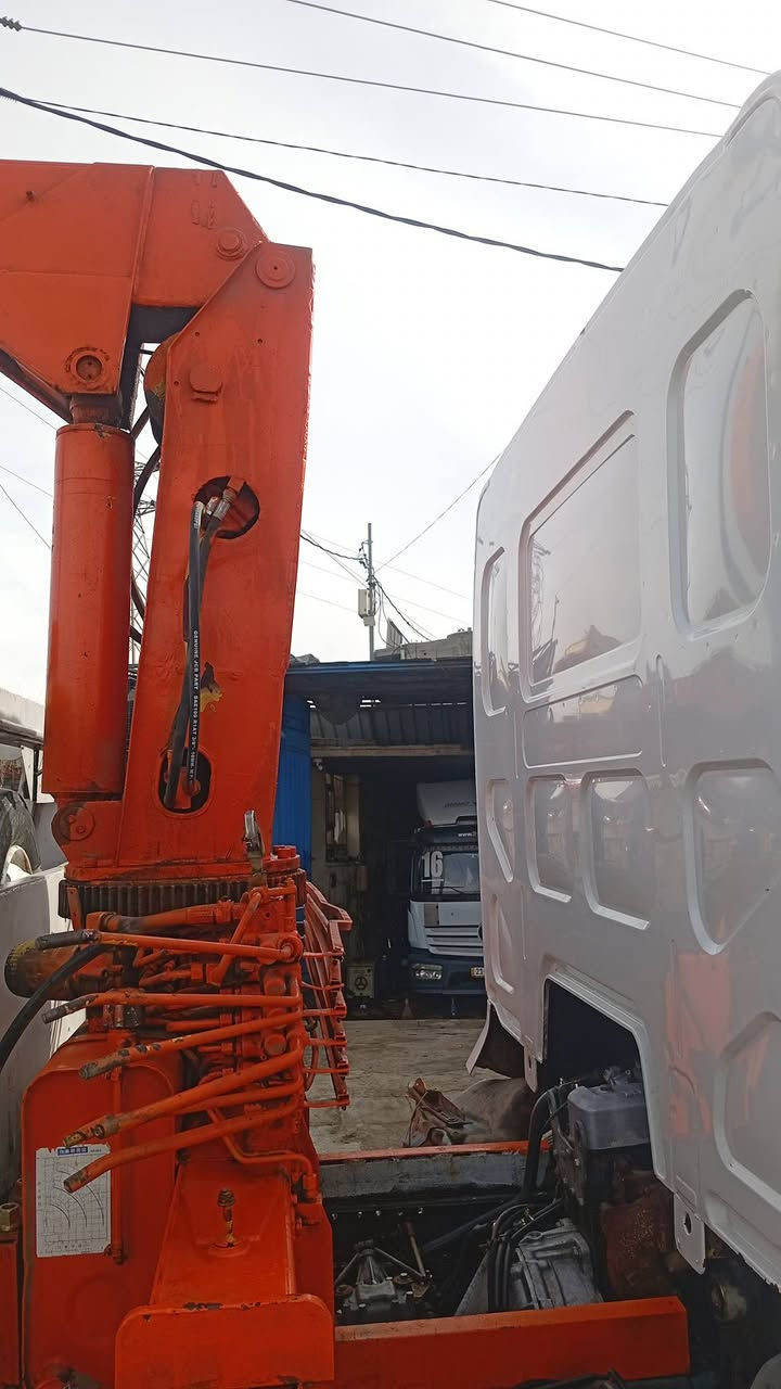 السلام عليكم رينو 2003 بم ونوزل مكينه 4 بستم 6 برغي الرقم اربيل سنويه ورقم جديد السياره كفاله عامه  السعر 130 بيع سريع (((( ***********))) عنوان السياره السليمانيه خاص ماجاوب
