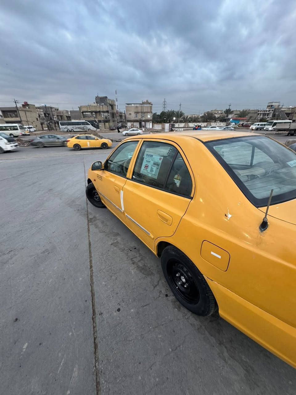 ڤيرنا 2014 للبيع
سياره جاهزه مجهزه للشغل 
السياره بيها بنيد مبدل وقطعتين صبغ السياره حداديه تايرات 
كلها جاهزه السياره باسمي رقم بغداد ومكانها بغداد الشعب 
سعرها :73 وبيها مجال للشراي
الهاتف ☎️ : ***********
