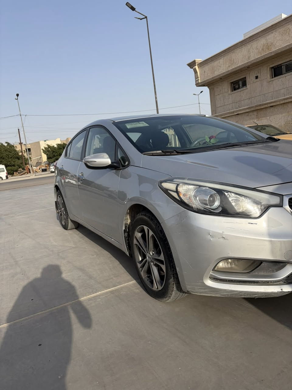 سلام عليكم سيراتو للبيع موديل ١٦ سيارة خير من الله  وكلشي موضح بسونار موجود بل منشور عارضها ب 116 وبيها مجال 
للاتصال  *********** / *********** بغداد لبياع
