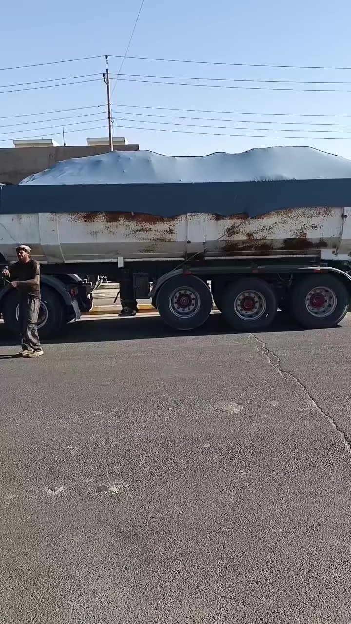 سلام وعليكم عربانه حوضيه للبيع جاهزه لشغل تخم تاير تخم ويل شاصي ١٦ بدي يرادله صبغ بس عربانه تركي مكفوله 
‏‪***********‬‏
