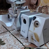 مثرامة لحم • 3 وحدات • واحدة كاملة وخلاط