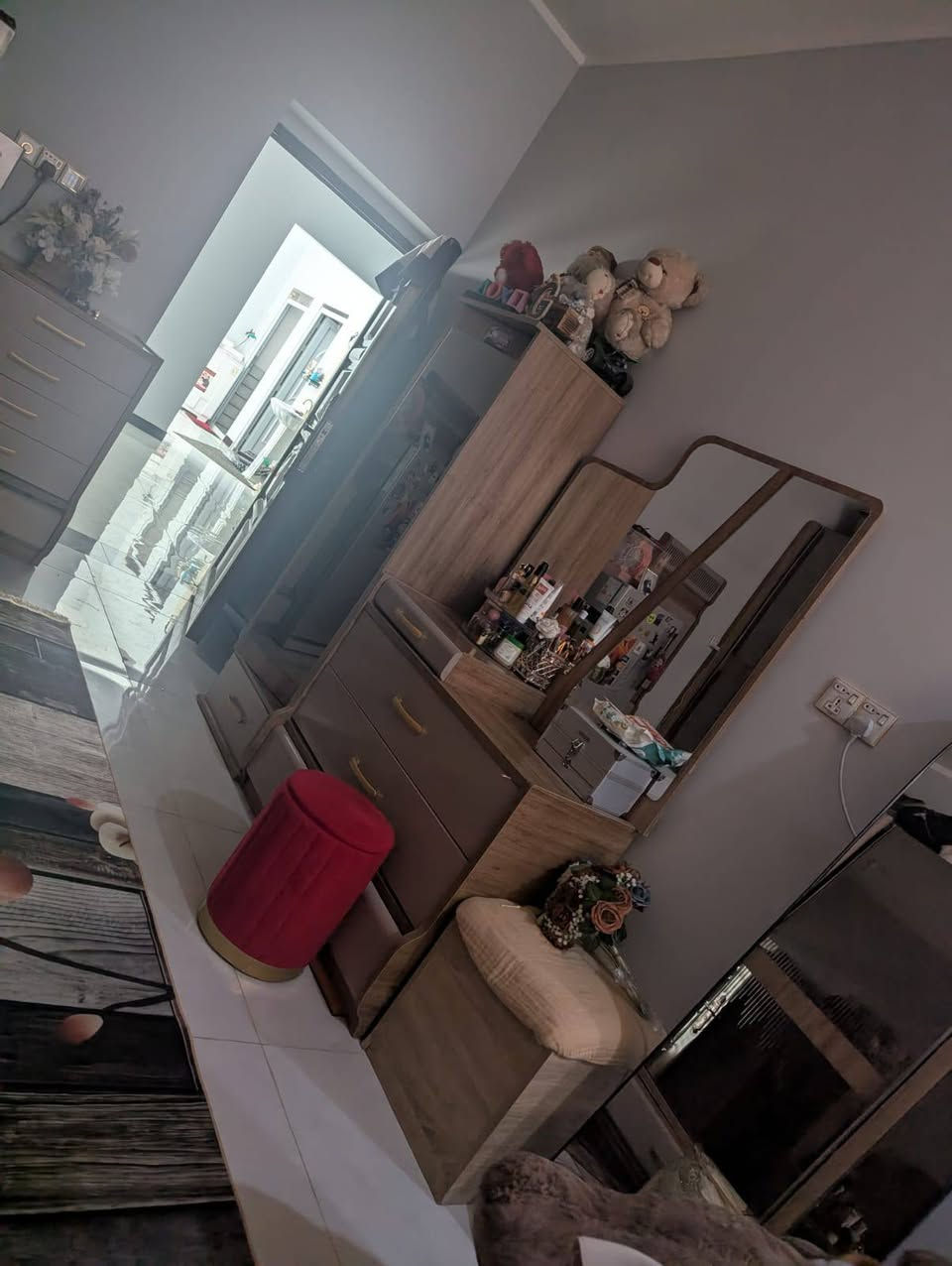 غرفه نضيفه للبيع 
سعر ٦٠٠


**إذا كنت صاحب هذا الإعلان وتريد حذفه لأي سبب، رجاءا أرسل رسالة إلى الدعم الفني**