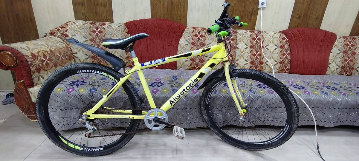 بايسكل للبيع نظيف وجاهز كلو شغال كير فقاس بريك قرص مو فحمات مرتب
السعر ٦٠


**إذا كنت صاحب هذا الإعلان وتريد حذفه لأي سبب، رجاءا أرسل رسالة إلى الدعم الفني**