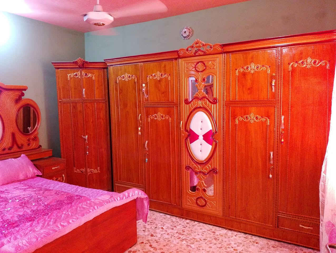 غرفه نوم للبيع سعر 900
***********
