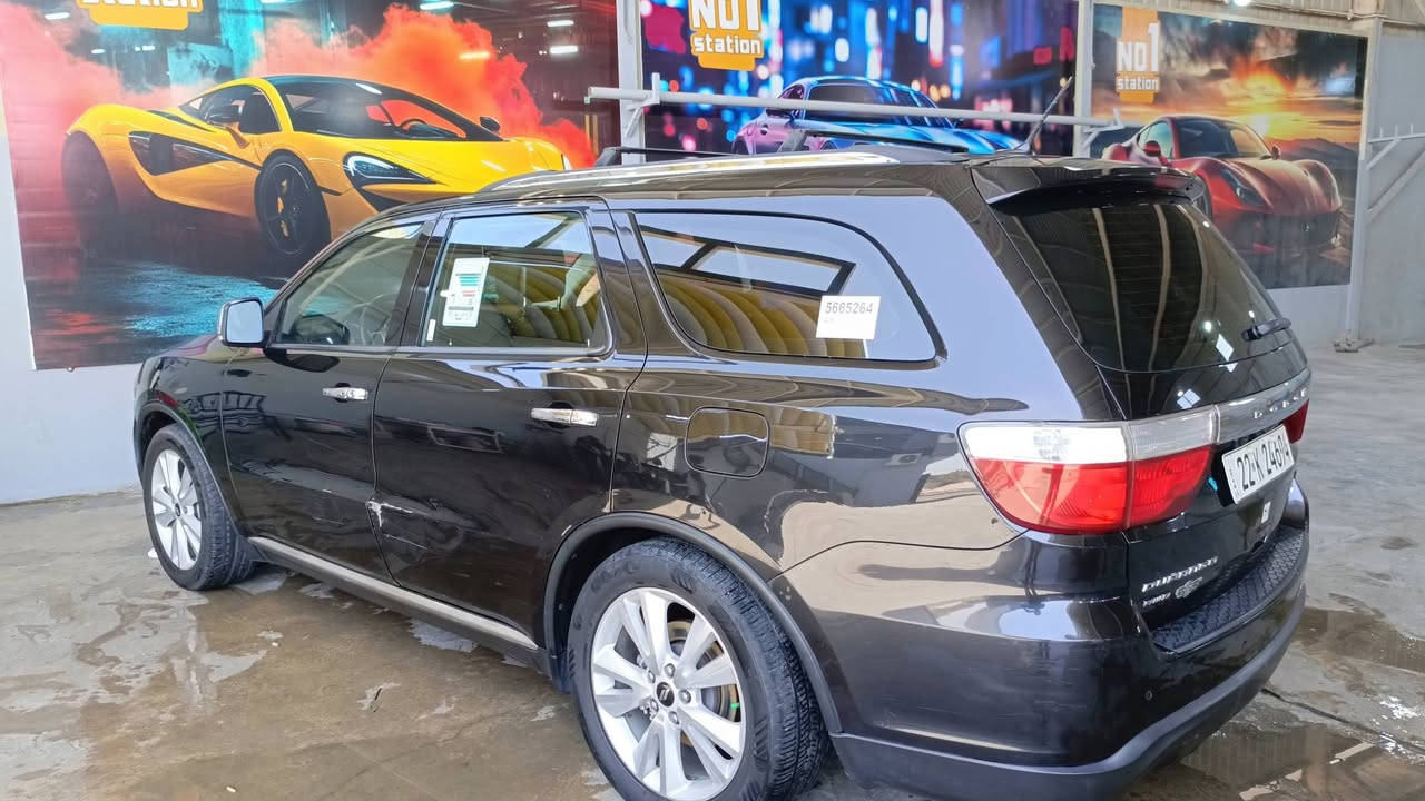 دورنكو ١٢هيمي رقم اربيل كفالة عامة وراد كندي 
ماشية210 حقيقي 
اكسن كير مكينة تبريد كله جديد ع شرط 
تبريد تدفئ 
فتحة حساسات سيارة فول. واحد على واحد 
مكاني سماوة 
سعره170بيه مجال  
استفسار***********
