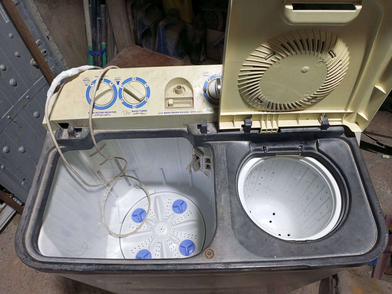 غسالة للبيع ***********
