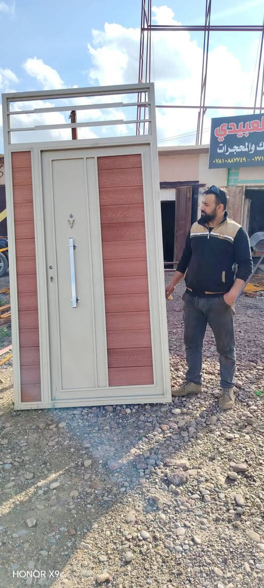 عمل ايدي بوب بديل خشب +ربل مانع تراب +حديد ٢ مليم
تحياتي حدادة ابو احمد العبيدي
الموقع فلكة فرسان العلم
*********** +*********** <وتساب
