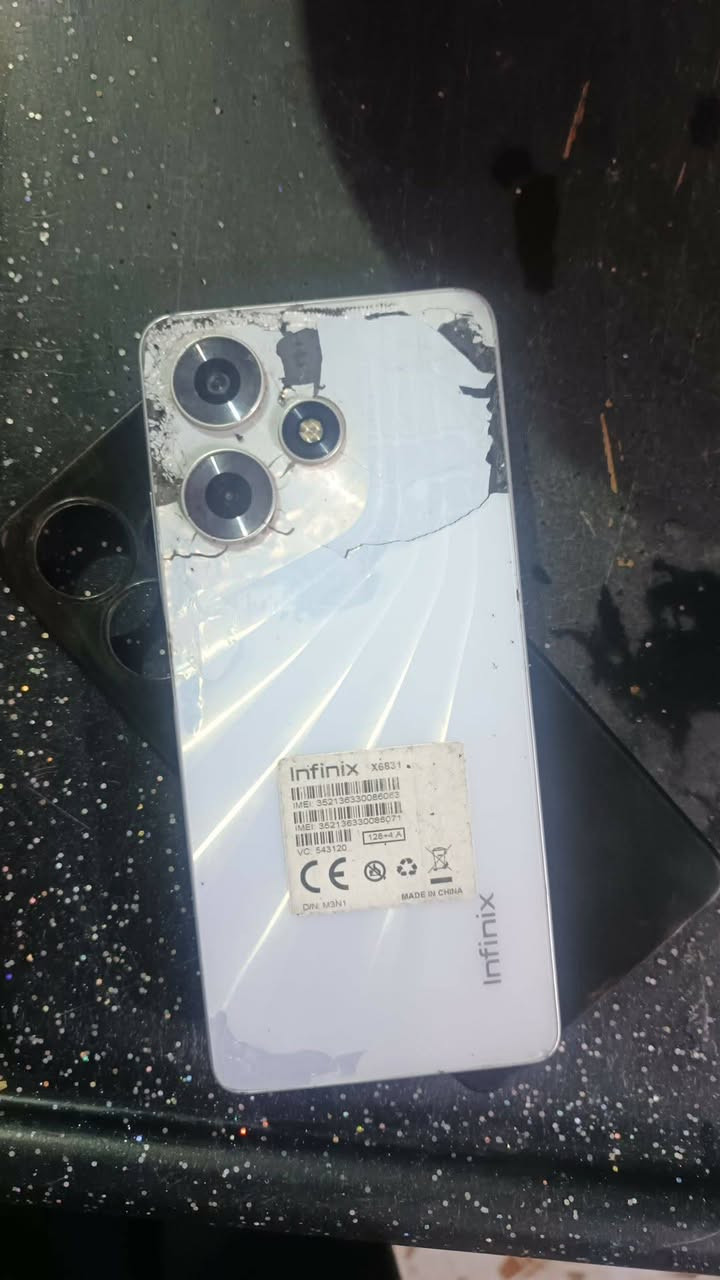 جهاز البيع انفكنس هوت 30 ذاكره 128 ما داخل تصليح شاشه بيها فطور بشاشه ضهر موضح بالصورة سعره 65 قفل قفل


**إذا كنت صاحب هذا الإعلان وتريد حذفه لأي سبب، رجاءا أرسل رسالة إلى الدعم الفني**
