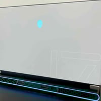 Alienware M17 R3 • i7 H الجيل العاشر • 16GB رام