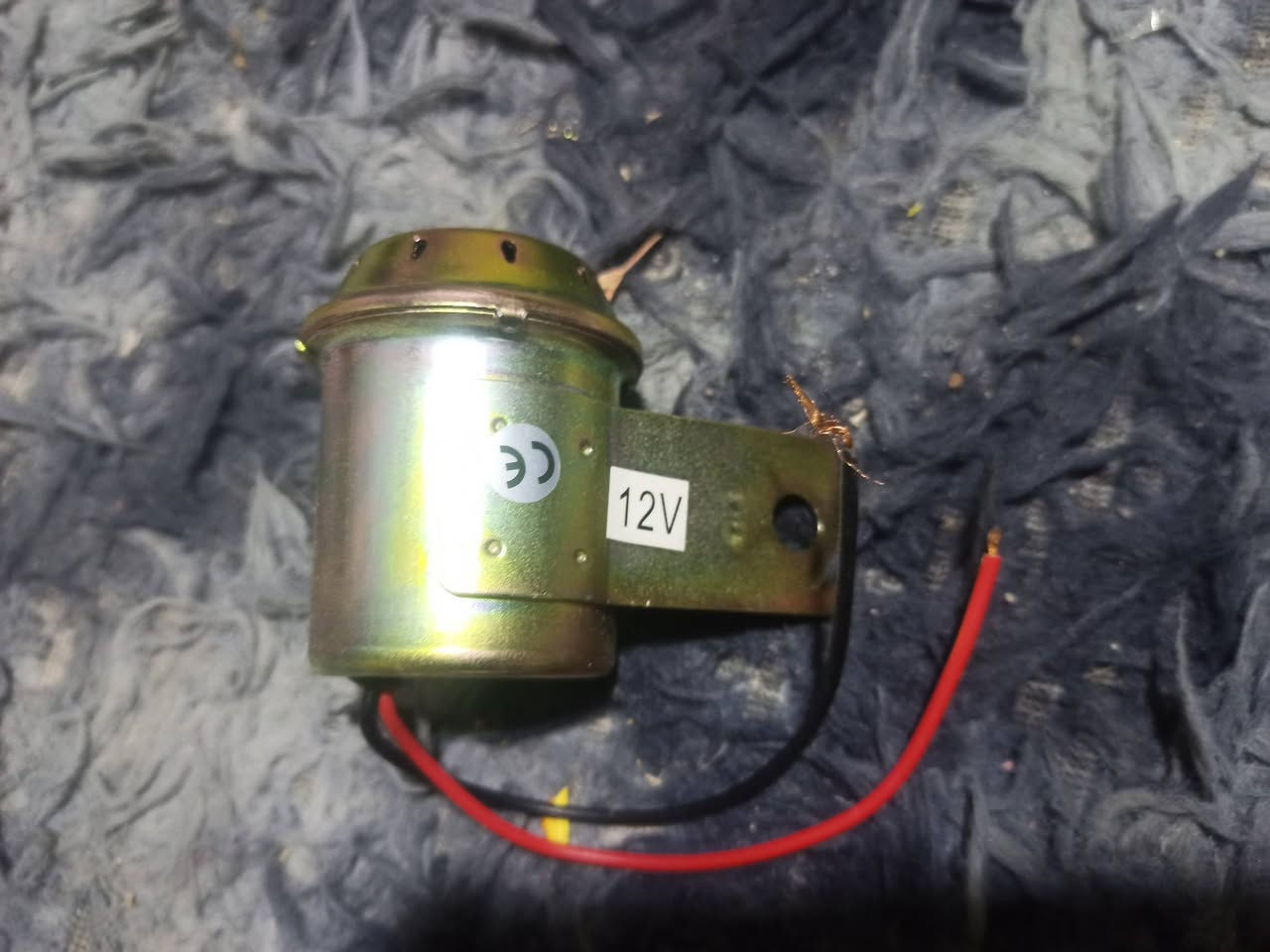 سلام عليكم غرض البيع وتساب ***********
