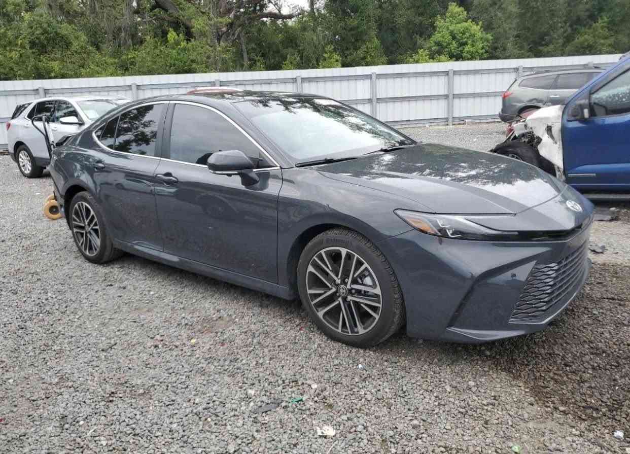 🔹السلام عليكم ..

🔹نوع السيارة …
‏♦️TOYOTA - CAMRY - XLE - 2025

♦️تاريخ المزايدة غداً الثلاثاء بعد السادسة مسائاً .
                                                      2026 - 3 - 17

♦️عداد المسافات - 1 الف ميل فقط .
♦️الاسطوانات - 4 سلندر .
♦️حجم المحرك - 2.5 .
♦️الوقود - هايبرد .
♦️شاشة كبيرة .
♦️فتحة سقف.

♦️الأضرار  :- حسب الصور المرفقة  ..

🔹للدخول الى المزاد او شراء سيارة
🔹او اي استفسار يرجى التواصل مع …

🔹شركة الناصر للمزادات وتجارة السيارات🔹

♦️ايهم الناصر - ***********

📍صلاح الدين - قضاء العلم - قرب البطاقة الوطنية📍
