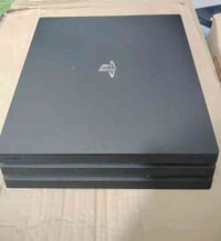 عندي بلي 4 برو للبيع ذاكره واحد تيره نضيف ما داخل تصليح ابد متواجد ع ر...