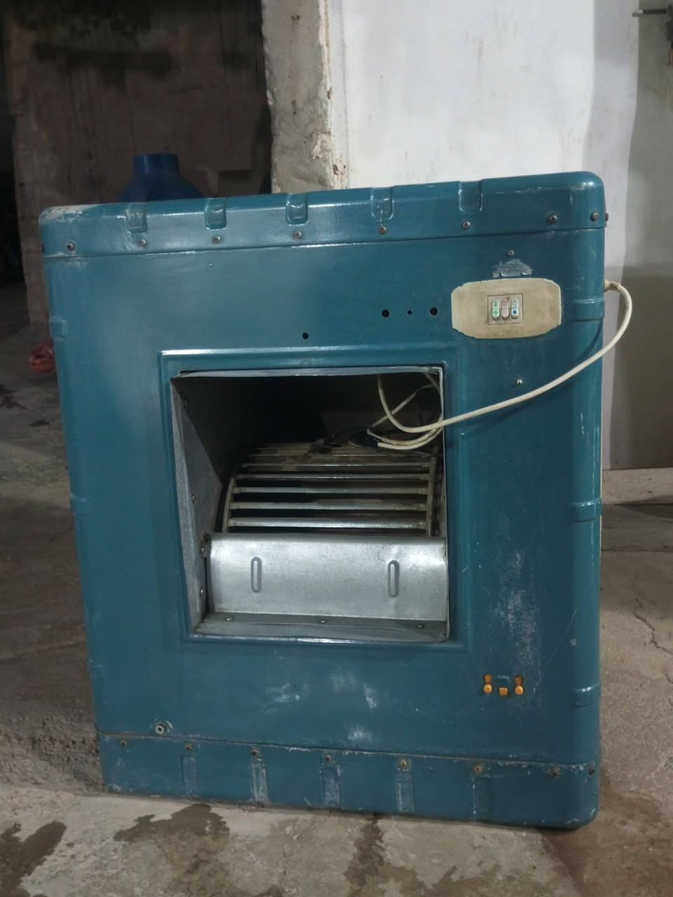 مبرده للبيع سعر 100 وبيها مجال شرط الشغل سرعتين الشراي ايراسلني


**إذا كنت صاحب هذا الإعلان وتريد حذفه لأي سبب، رجاءا أرسل رسالة إلى الدعم الفني**