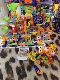 متوفره السعر ١٧ الف  للحجز ٠٧٧١٩٣٩٠٣٣٣ واتساب