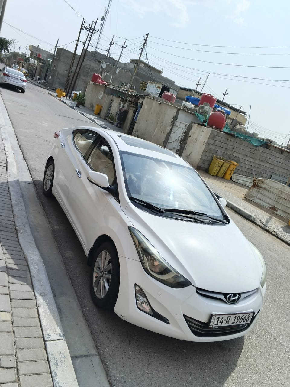 السلام عليكم ..
النترا 2016 خليجي محرك 1800 دواخل بيجي بأسمي السنويه تنتهي 29 السعر 120 وهذا رقمي *********** مكاني البصره ..
