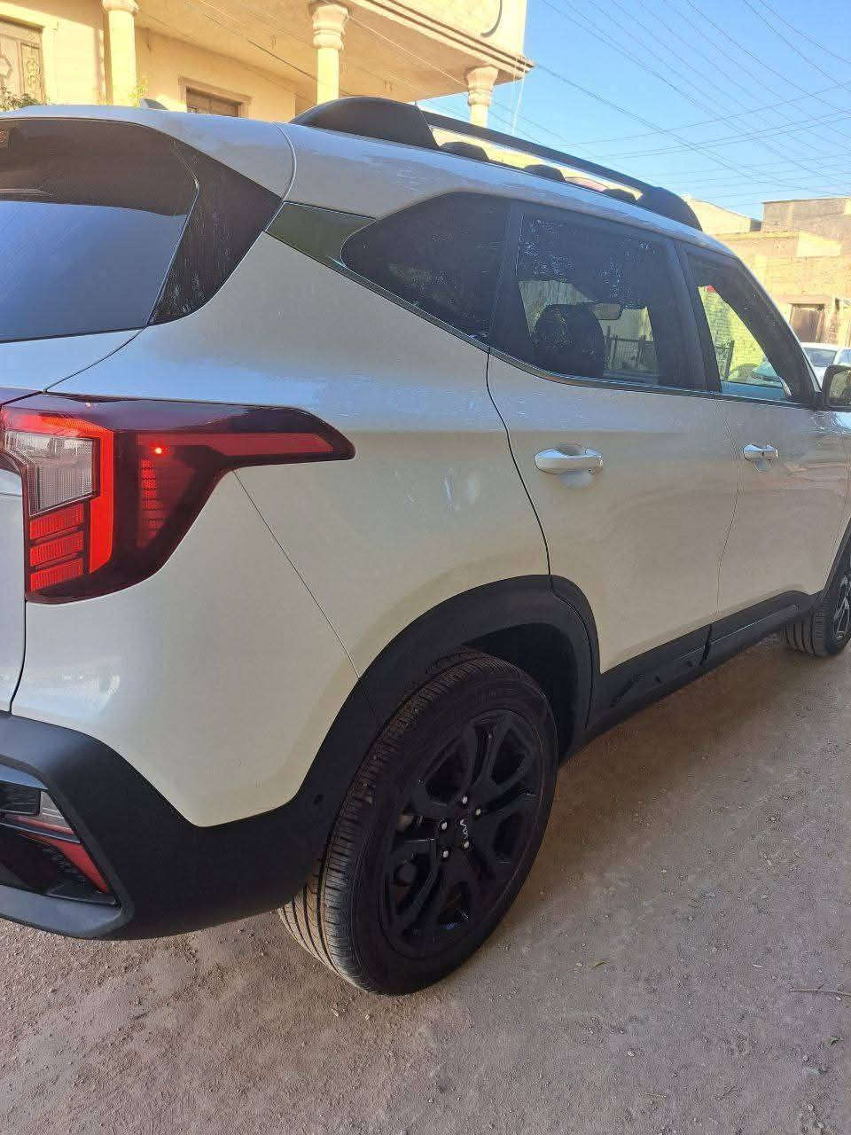 كيا سليتوز xline 2024 ماشيه ٦٠٠٠ الف حقيقي يعني زيرو دخول جديد بدون لوحات فول موصفات
■  بصمة تشغيل بصمة بيبان تشغيل عن بعد 
■  كشنات مخمل وجلد وكشنات حرارية
■ لد نهاري شاشة ديجيتال متصله مع شاشة المسجل
■  توقف ذاتي رادار محيطي 
■ بصمه تشغيل وتشغيل عن 
■ محرك ١٦٠٠ تيربو 
■ ويل 18 كروم
■ بجم كبس بدون ايرباك
■ حادث ربع جاملغ خلفي جهه الأيسر مع هلال الباب 
■ تترقم جميع المحافظات باسمي تحويل مباشر
■ مكان السياره حله مركز 
■ رقم الهاتف ***********
