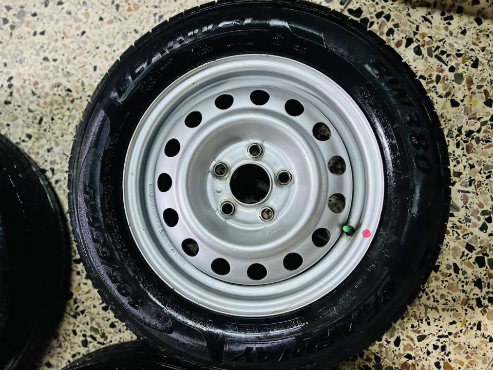 للبيع بدون تيات مكاني موصل الايسر توصيل ماعندي  0771234432         ***********
