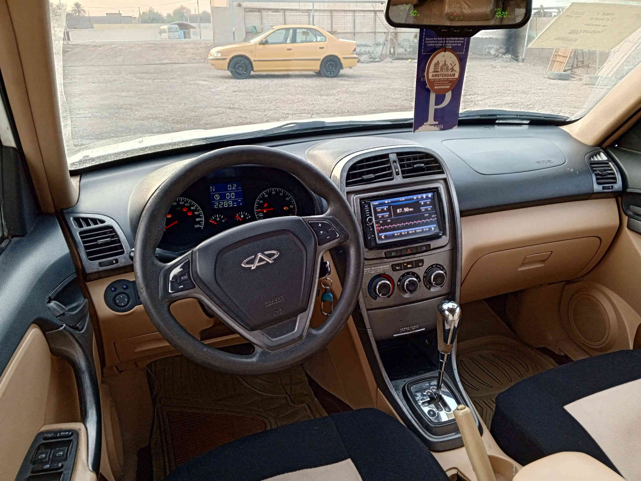 السلام عليكم لبيع  تيكو 2012 شكل 13 للبيع سياره جاهزه  محرك وكير جديد تبريد تدفئه شغال حداديه كله جديدهه
بيه رشات صبغ مال خياسات فقط السياره رقم بغداد الألماني مداور ثاني يوم سنويه جديده
 سعر  53
 الاستفسار على رقم 
***********
