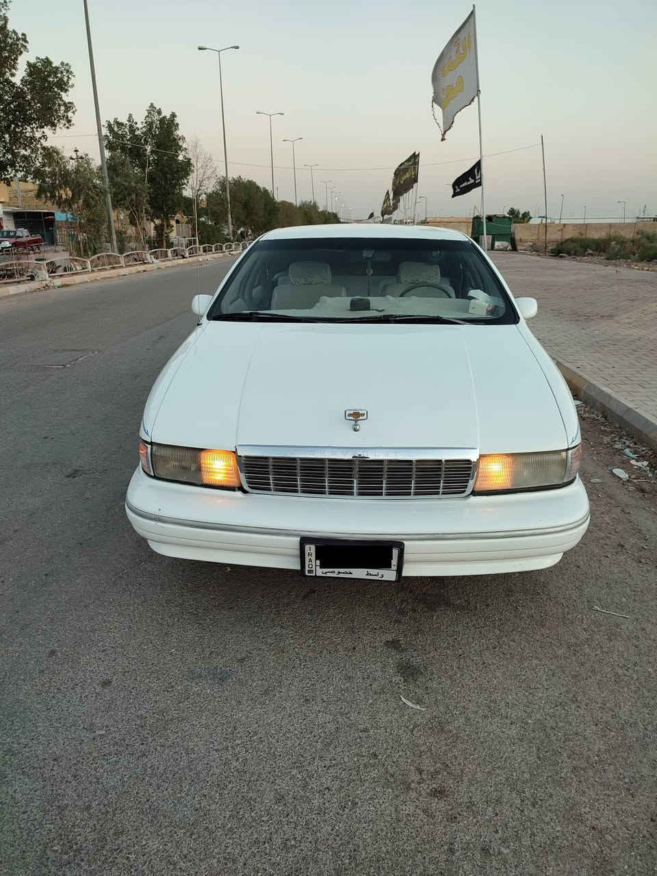 السلام عليكم
دولفين موديل 1992 للبيع
رقم واسط تحويل ثاني يوم
السيارة محرك جديد حاوية حجم 350 صافي جدا
گير جديد حاوية 700
تبريد ثلج
كوبلن جعمقة جدد توني شادهن تهد الستيرن بالمشي 
منظومة لايت شمسي مداه 600 متر متگدر تشغله داخل المدينة من قوة اللايت
اكسل نظيف ما بي ونه
تخم تايرات جديد
تخم مازدات امامي وخلفي جديد 
باتري جديد قبل يومين بدلته
ترايك وين ما تريد وشرط تقفل السكليتر

انطيك ملحقات وياهة  تفصيخ نظيفة بحيث ما توصل حي صناعي بعد 10 سنوات
:

تخم بيبان نظيف جدا بعدني ما شادهن تجي وتشوفهن
اكسلها القديم موجود محور سوبر شغل شيخ عمر درجة اولى بي فقط ونة بسيطة وبدلته 
تانكي تفصال بانزين حجم 150 لتر شغل شيخ عمر مجاني
مازدات كزاز جديدة غير مستخدمة 
ديلكو جديد غير مستخدم حاوية شرط الفحص 
سلفات عدد 4 شغالات كلهن
جناح ابيض راح اشدة هذه الايام كلش جديد 
شوتة كاملة تفصيخ نظيفة
غلاف حماية امامي نظيف
شباك امامي نظيف
مازداتها البلادية موجودة مبيهن لا كسر ولا شي امامي وخلفي
گاردن تفصيخ 
تايرات اثنين غير السبير
كبات تخم كامل جديد غير مستخدم 
جاملغات لون ابيض تفصيخ نظيفات بدون ضربة او صبغ
بدنة تفصيخ نظيفة جدا لون ابيض
كشنات امامية غير مستخدمة نظيفة جدا
صدر سيارة تفصيخ كامل يشمل طبلات ورباط ودبلات وطوبات اشتريتهن من صاحب سيارة تفصيخ
حزام تريشة جديد بالكارتون
بريشر بريك دولفين شغالات على الفحص عدد 2 
ستيرن تفصيخ عدد 2
جعمقة تفصيخ عدد1
عنبارات بريك أمامية تفصيخ عدد 2
جامة خلفية نظيفة ضامهة من زمان  
مسجل عدد 1
دشبول امامي جديد 1 غير مستخدم
طوبات موگ اصلية جديدة تخم غير مستخدم
جوينات اعلى+ اسفل جديدات غير مستخدم
وغراض اخرى ما اذكرهن بحيث تاخذ مع السيارة ادوات احتياطية كاملة من الدعامية للدعامية

سعر السيارة 58 ورقة قفل بيهة مجال حگ الجية فقط لان منطيك وياهة غراض سعر سيارة
واذا تشوف السعر غير مناسب الك رجاءا لا تراسلني ولا تكسر بحلال العالم

السيارة جانينها من 2006 وعلى أدينا
والي ياخذها بيهة الخير عليه ان شاء الله
العنوان/ واسط/ كوت

للتواصل واتساب فقط 
***********
