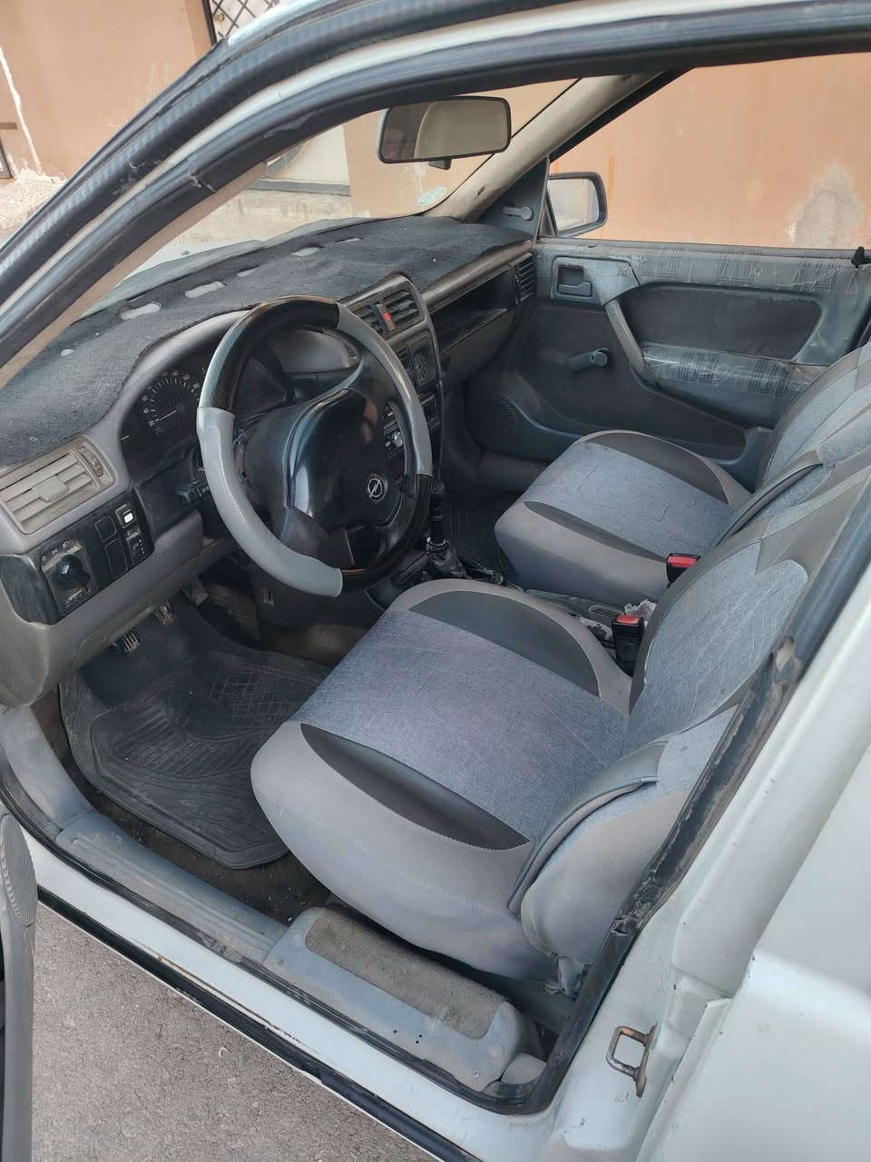 فكتره للبيع جنطه حجم ١٨ موديل ٩١ سياره جاهزه رقمها أربيل شرط تحويل بسمي سعرها ٤٢ بيها مجال للشراي مكاني برطلة
***********
***********
