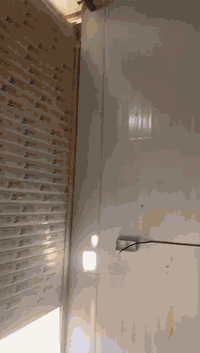 خدمات • عمل منجز • واتساب