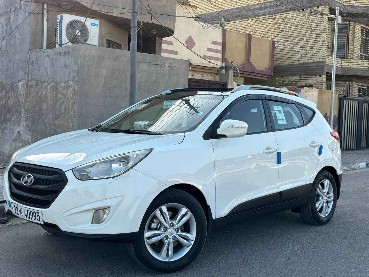 سلام عليكم سيارة نوع توسان مديل 2013 خليجيه السياره جاهزه كير مكينه حداديه تخم تاير كله كفاله مكينه 2000دوش السياره جاهزه وجديده بيه رشات كلير بدون دواخل السعر 128 وبيه مجال العلوان كربلاء رقم الهاتف *********** بيع فقط
