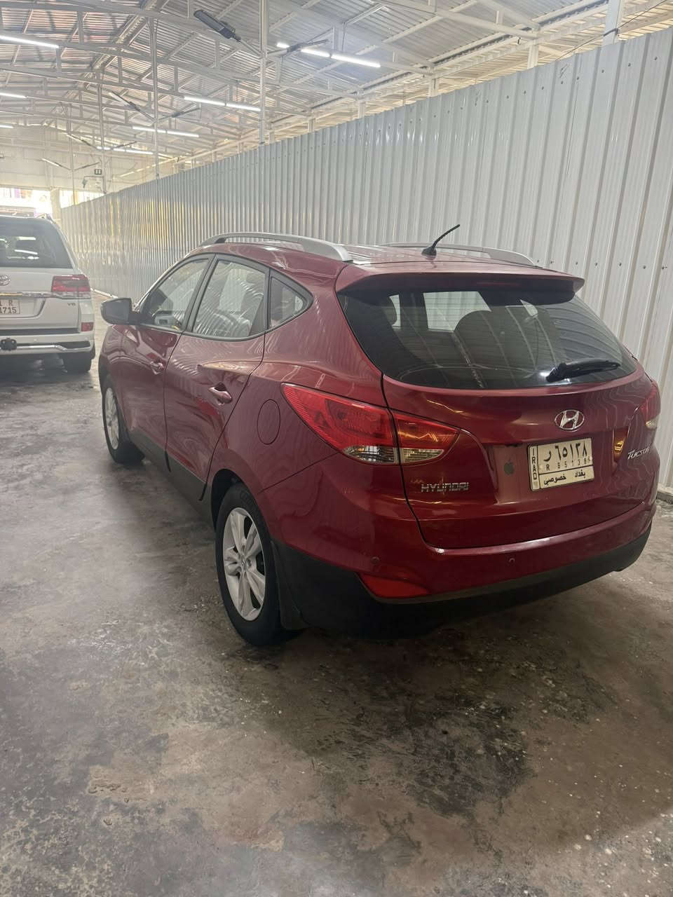 توسان خليجي 2014 كفاله عامه بدون صبغ بدون تبديل بارد قليل باب خلفي كير مكينه مكفول تبريد حداده جديده تخم تاير السعر 138 $ وبيه مجال قليل تفاصيل الاتصال على الرقم ***********
