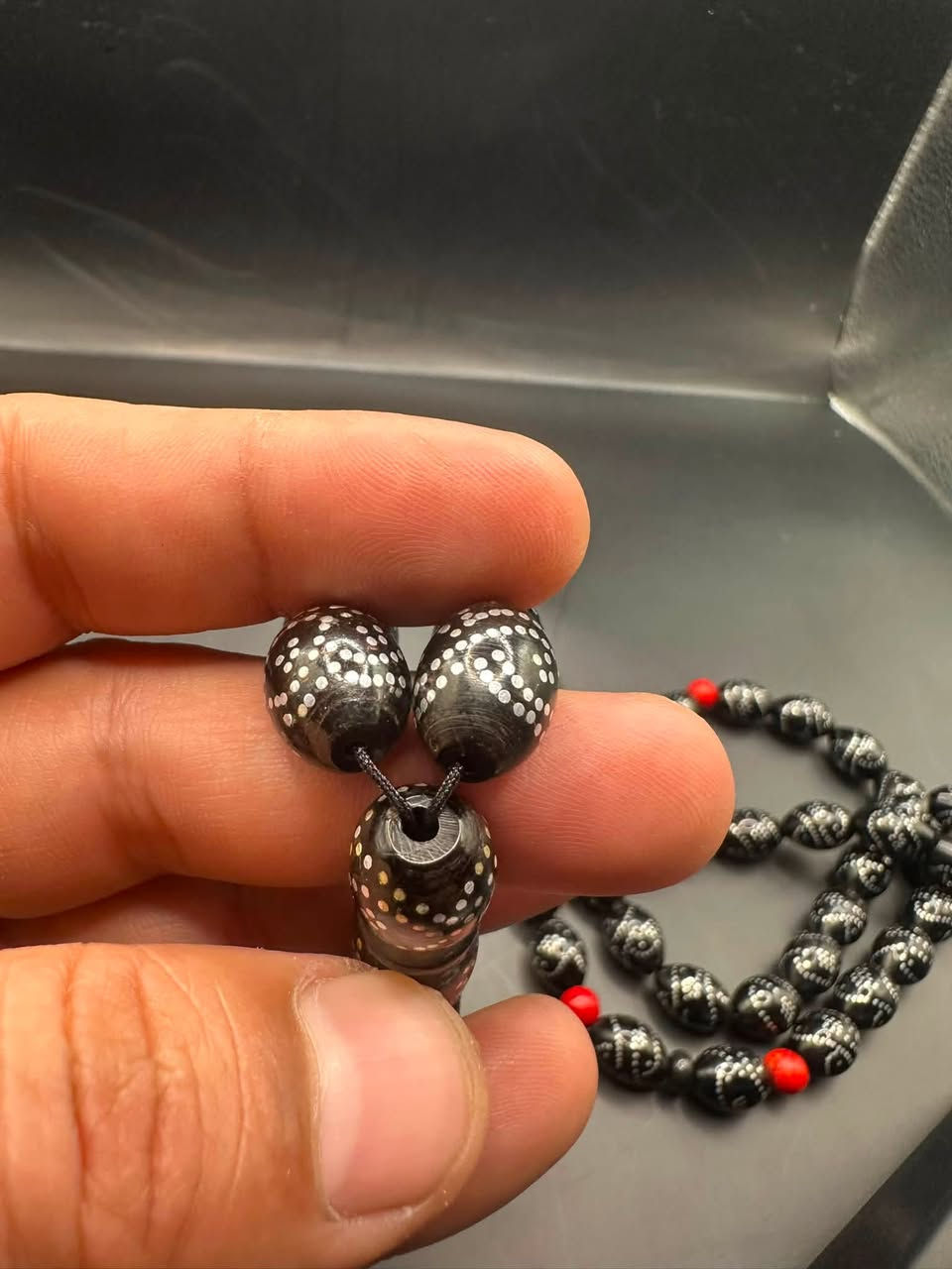 سلام عليكم من رخصة مدير الكروب المحترم
يسر يسر الله اموركم وحسن حالك 
مسباحين يسر بحر الاحمر الطبيعي جراخة مصرية دك فضة نافر انتيك يدوي بالكامل
واضح من اختلاف المقاس بالخرز  يلي ع باب الله يتفضل خاص وبالخدمة ماقصرنا مع حدا وانشاء الله مانقصر مع حد


**إذا كنت صاحب هذا الإعلان وتريد حذفه لأي سبب، رجاءا أرسل رسالة إلى الدعم الفني**