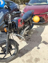 شباب بوكسر موديل 2023 دراجه مجفته ما بيه اي نقص بس رقم ضايع عندي ومسوي...