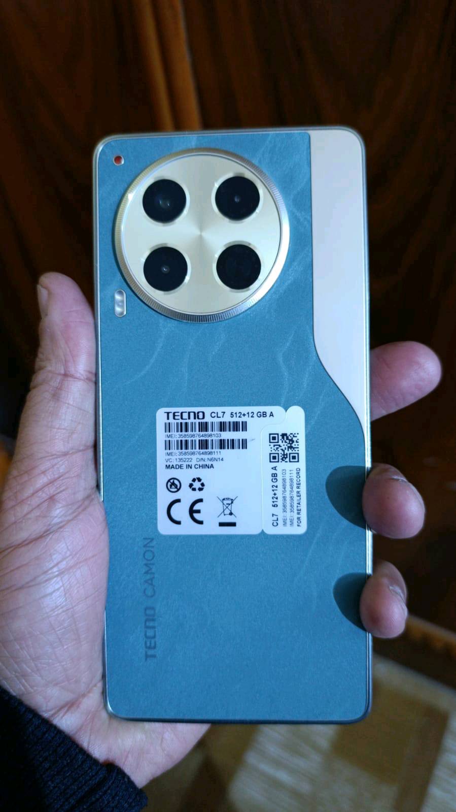 ❤️‍🔥السلام عليكم
 تكنو كامون 30 5g كامل ملحقات ونضيف 100/100 اخو الجديد 
بيع او مراوس
ذاكره 512  رام  12 
بغداد
