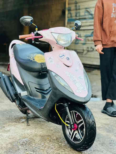 السلام عليكم ماكس عدله للبيع ممفتوحه وتزويد شوفت عينك سلف٥٥صالنصه أف أم قبق هندر سمارت دبلات يدات بريك وياله نجمه شيال كله مزود شلعه ومعدل فوال السعر ٦٧٥بيهه مجال بسيط العنوان بغداد تقاطع درويش خاص ماكو رقم لهاتف ***********
