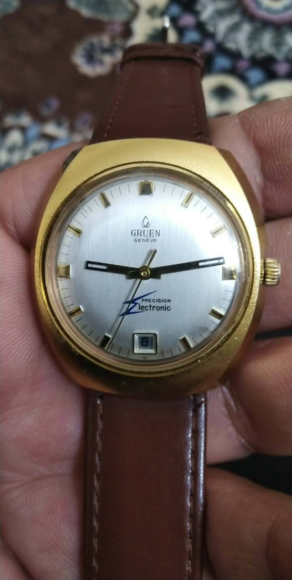 السلام عليكم ساعه كروين المكينه شغالة
بس الأميال ما تتحرك وكفت ابيع عاطل ٥٠ الف


**إذا كنت صاحب هذا الإعلان وتريد حذفه لأي سبب، رجاءا أرسل رسالة إلى الدعم الفني**