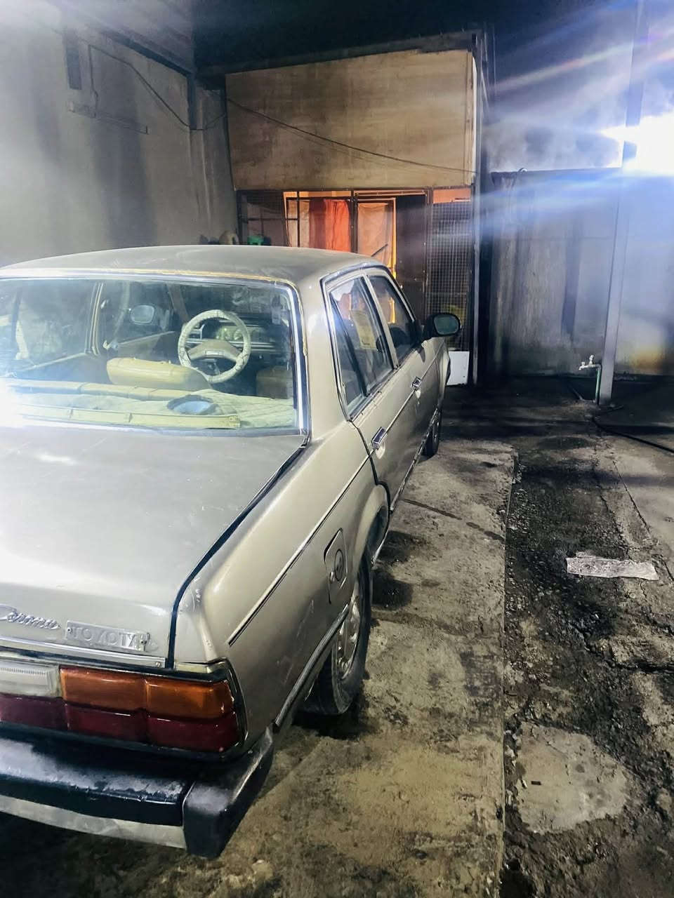 للبيع 
كرونا موديل 1982
خمسة كير 
تبريد تدفئة شغالة 
وايرمنيا كلها شغالة
بسمي رقم انكليزي تحويل ثاني يوم  
***********
سعر 28 بيها مجال
