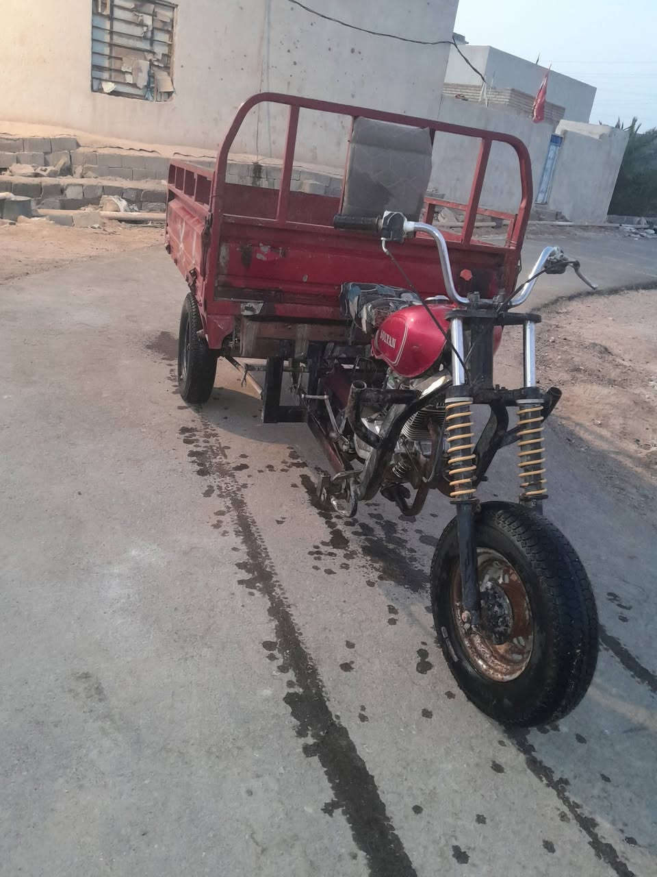 ستوته ادوات مكفوله كلش للبيع المكان كرمت علي ابو صخير سعر 500 وبيهه مجال رقم الهاتف ***********
