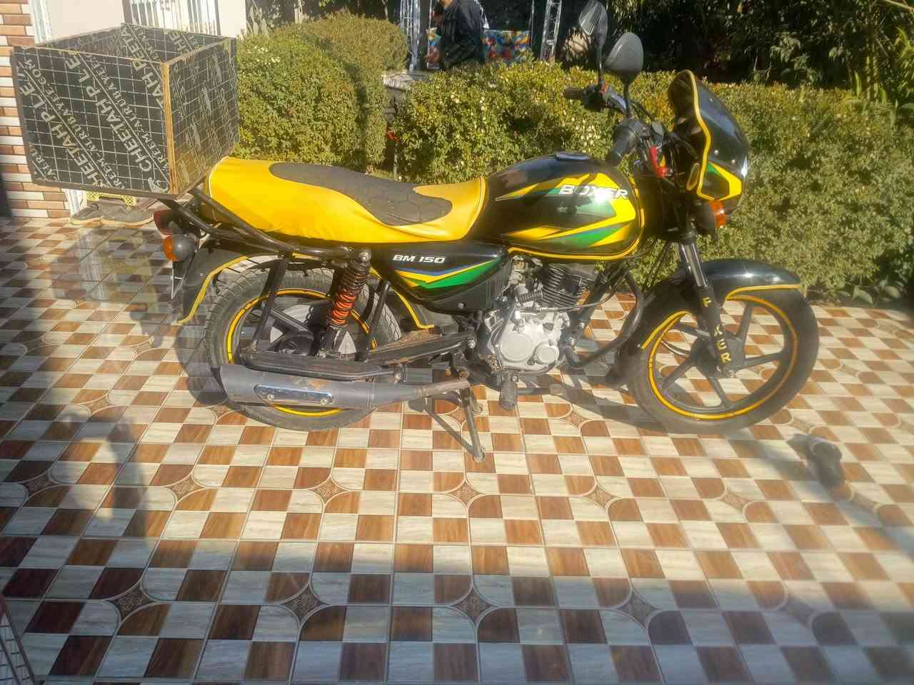 سلام عليكم بوكسر موديل 21 سعر الخاص ***********
