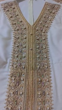 قفطان • مقاس ٣٨-٤٠ • مستعمل