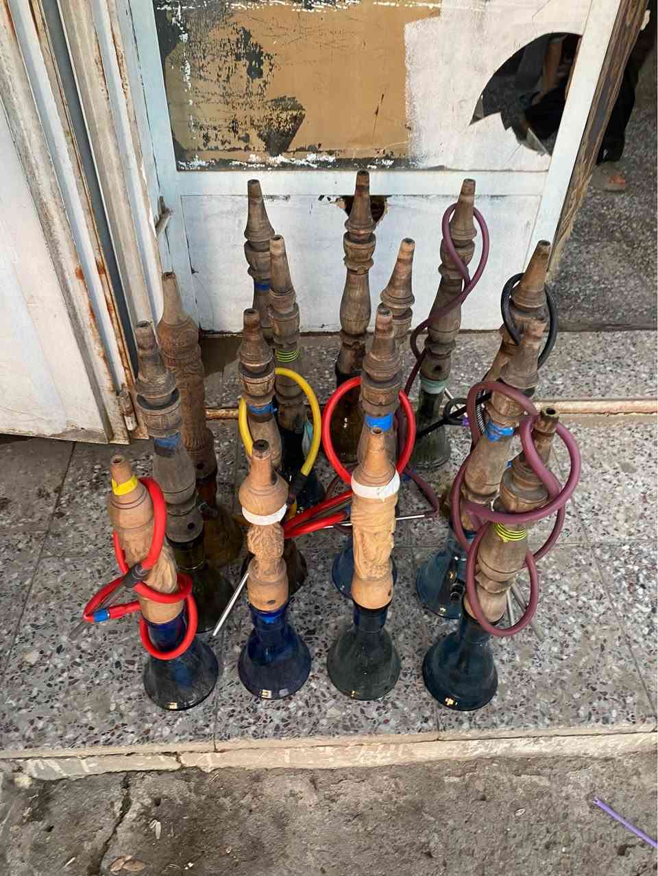 نراكيل خشب مطبوعة العدد 15 نركيلة كاملة للاخير السعر 10 للقطعة واذا كلهن بيهن مجال 
*********** بغداد, العراق
